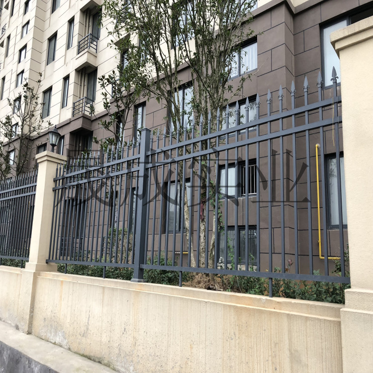 阳江通透性护栏加工厂家江门围墙方通栏杆价格