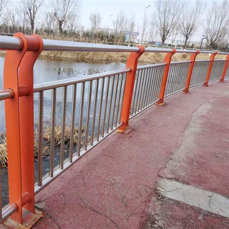 陕西不锈钢桥梁护栏厂 定制河道景观护栏 不锈钢复合管防护栏杆 一米报价