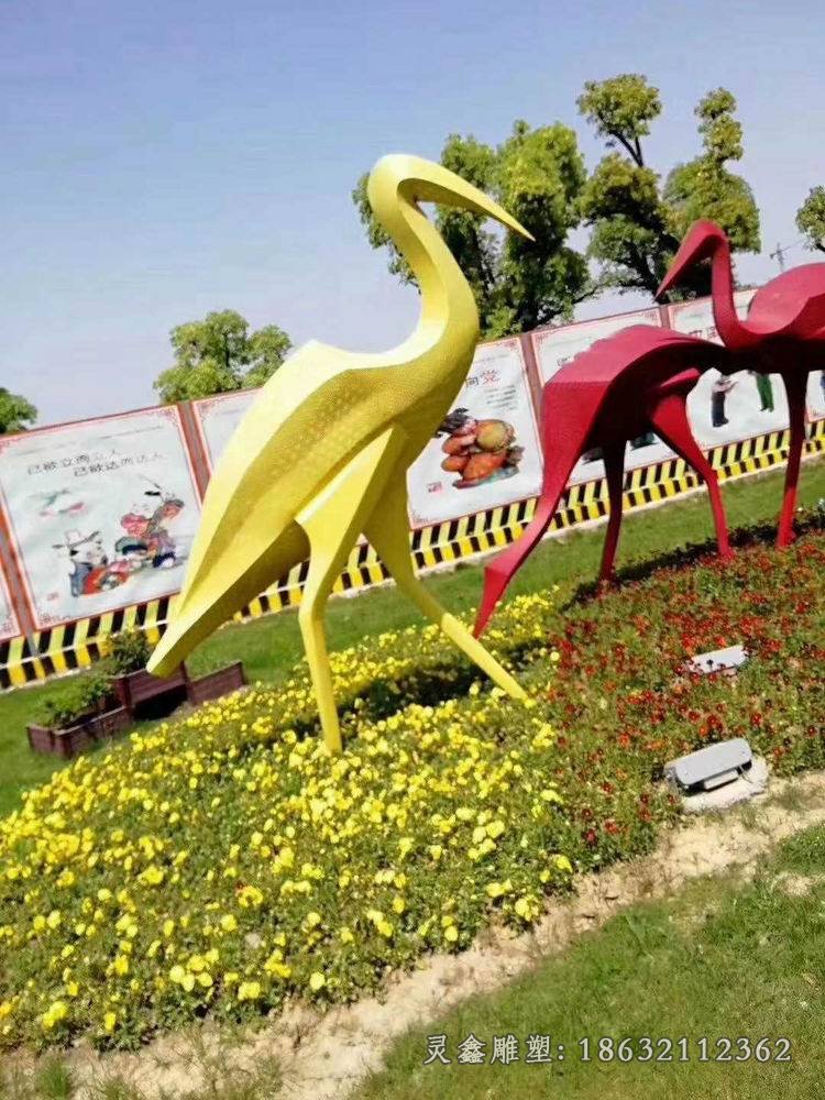 不锈钢仙鹤动物景观雕塑