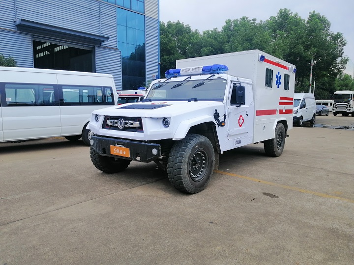 东风猛士救护车四驱高涉水越野急救车clw5050xjhe6型救护方舱