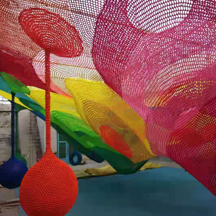 游乐场彩虹攀爬网费用 室内彩虹网 拓展网批发厂家