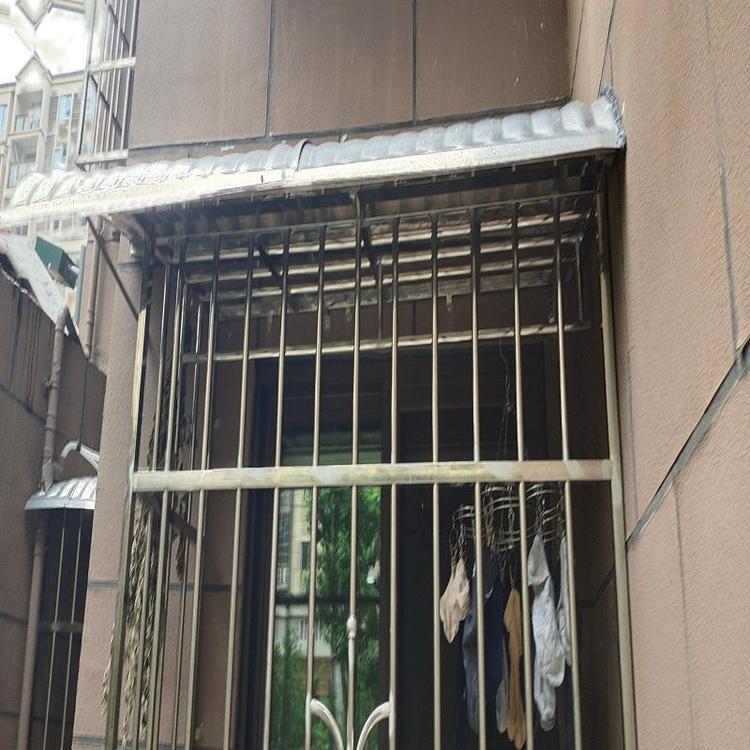 不锈钢消声防火雨棚 重庆居民建筑阻燃雨棚