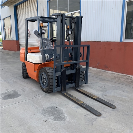 鲁工越野叉车售后霍林郭勒6吨南京海南生产越野叉车