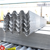 波形鋼護欄 防撞鍍鋅護欄板施工廠家  海程交通