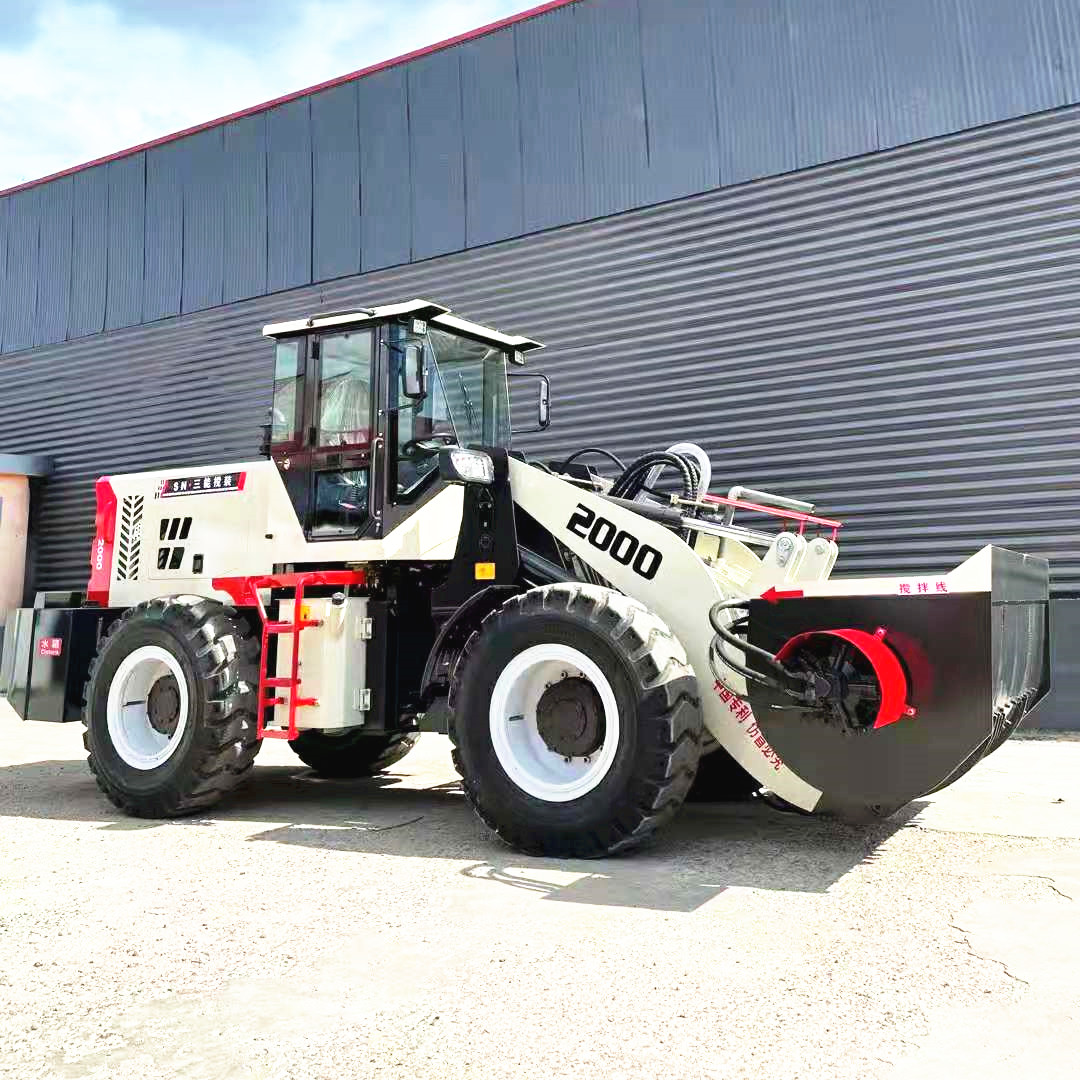 燃油箱容量:82l.机油箱:82l转弯半径:4000mm.三能搅拌装载机是