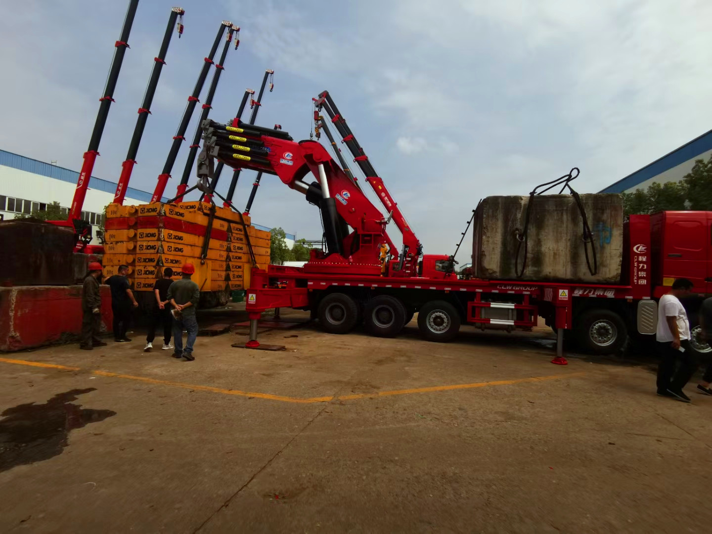 150吨120吨曲臂吊机器移位吊装安装 程力4500型出租