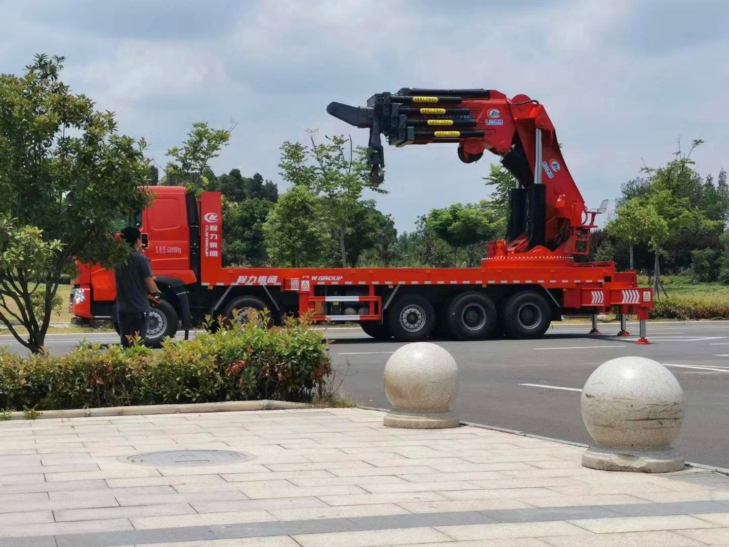 程力重型折臂吊130吨150吨安装设备大型厂房机器