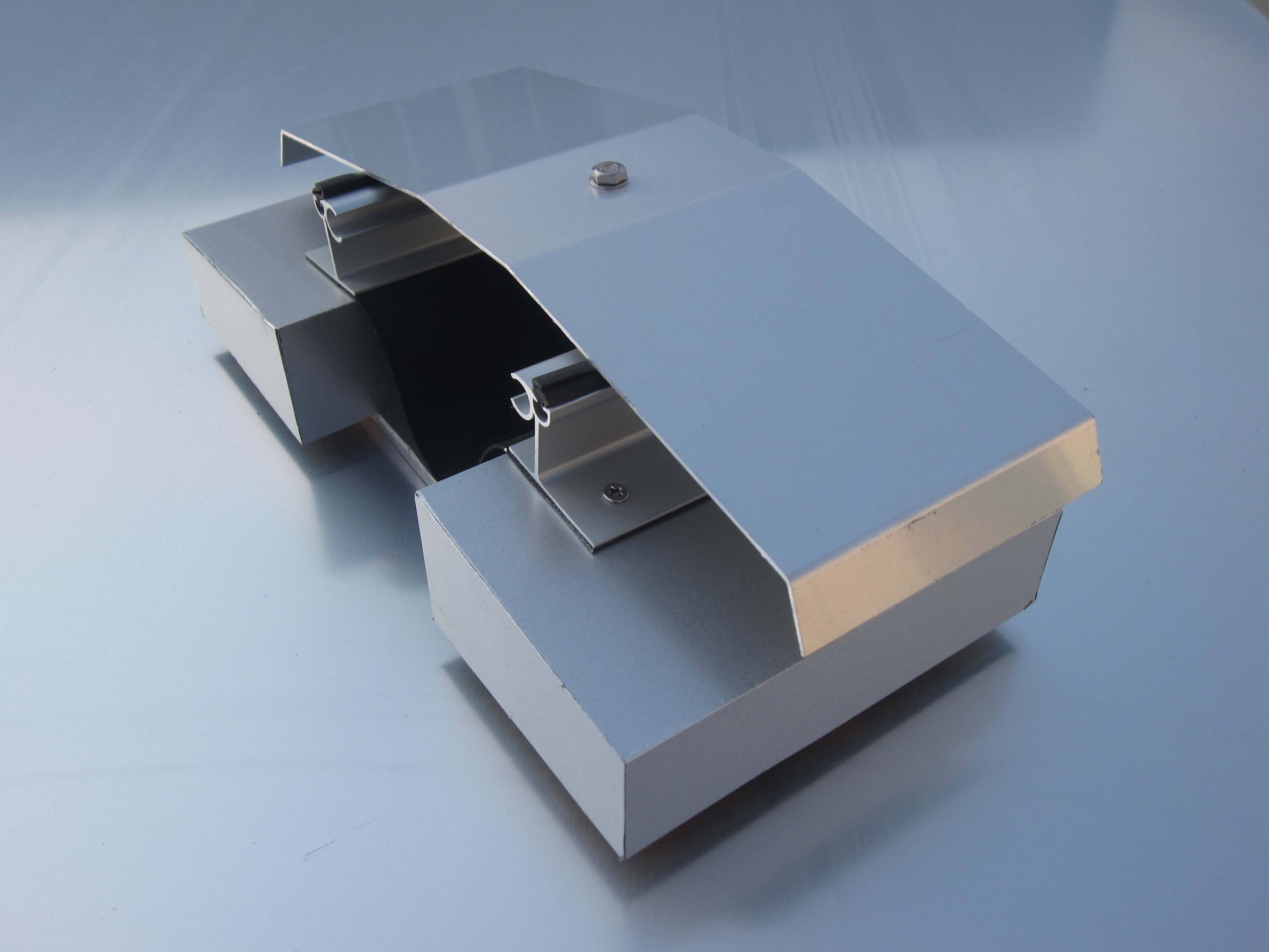 贵州屋面防水变形缝施工 卡锁型变形缝报价