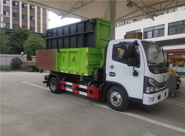 湖南省东风装修垃圾清理车8吨上牌价