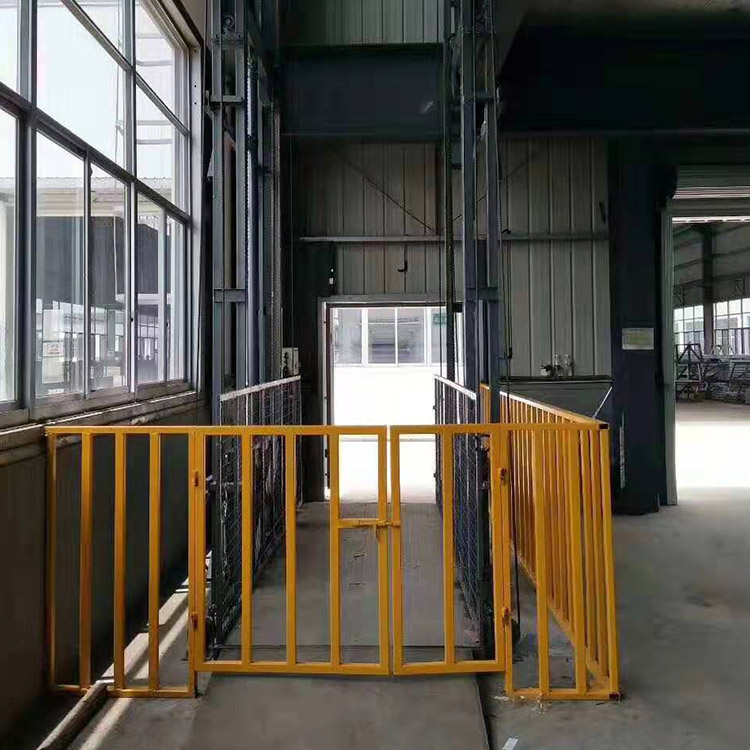 路安单轨大吨位升降货梯可加装卷帘门升降平稳