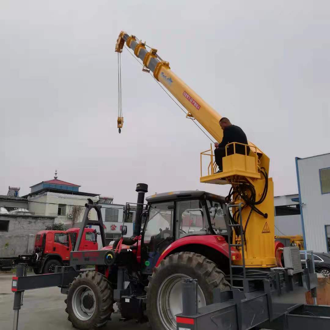 拖拉機平板吊車農用拖拉機隨車吊牽引式樓板隨車吊市場銷售