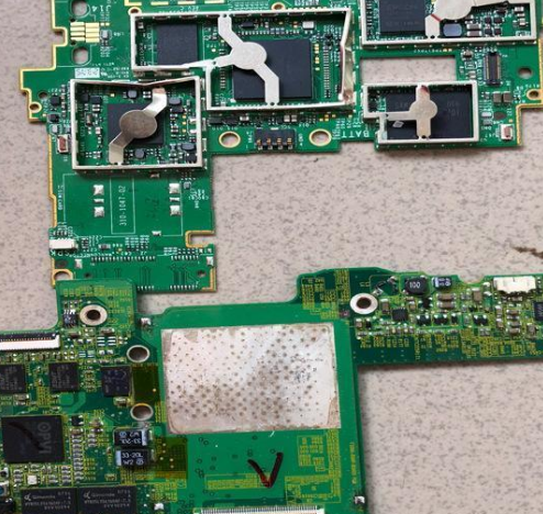 长期回收废旧线路板-上海回收平板电脑主板、手机板、废旧线路板