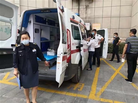 苏州救护车长途跨省转运-长途重症车转运出院病人-全国连锁服务