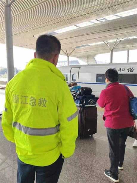 济南跨省120救护车出租-救护车长途转运病人出院转院-全国连锁服务