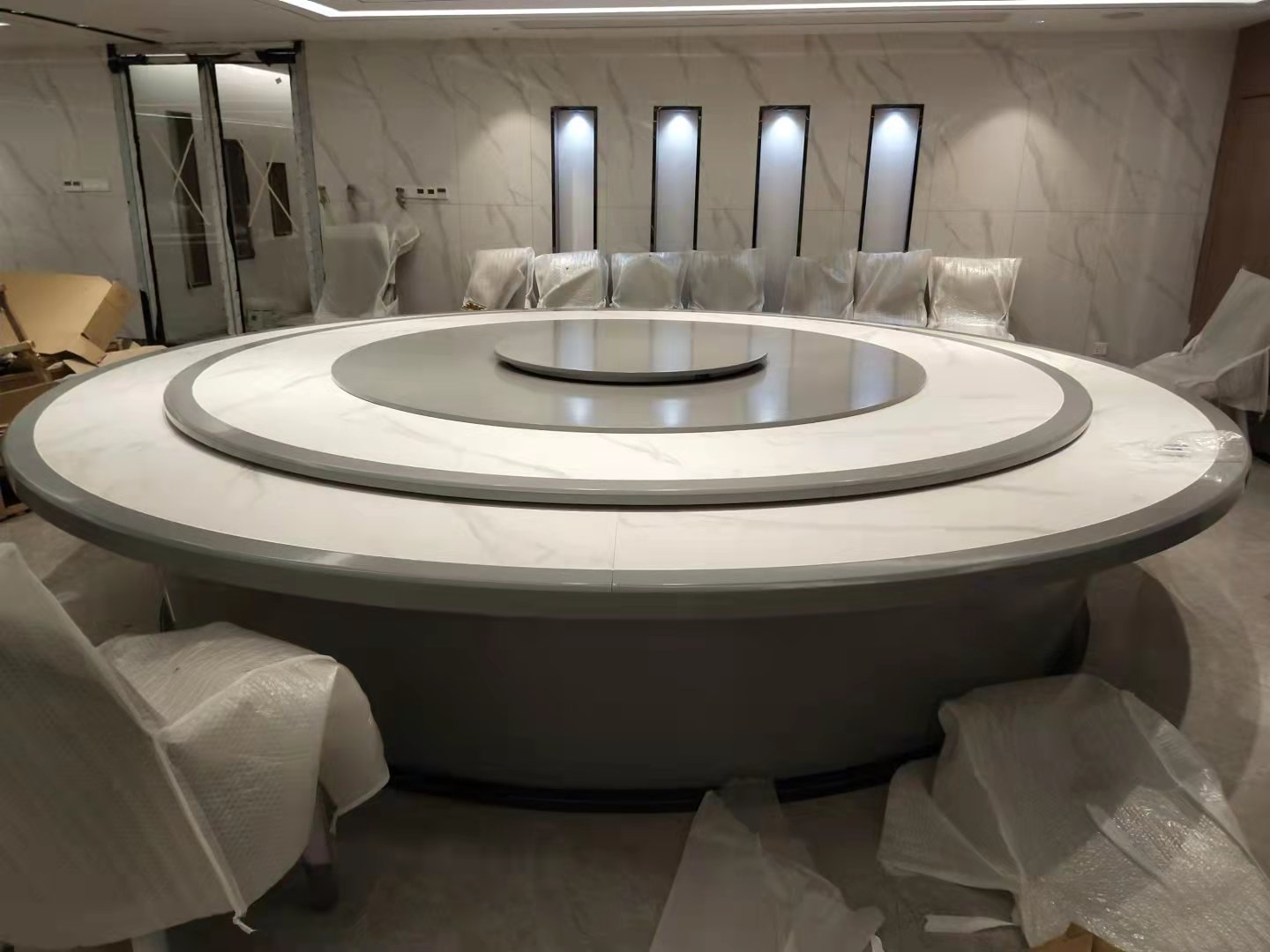 电动餐桌生产厂酒店餐桌椅饭店大圆桌输送带椭圆桌