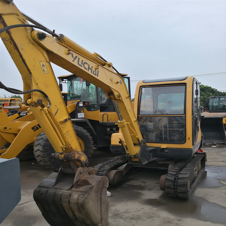 湖州出售九成新玉柴18小型二手挖掘机