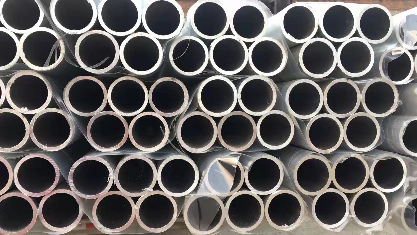 6063铝管 铝圆管 铝方管 大口径铝管 厚壁铝管批发零售