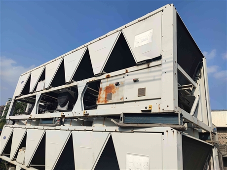 二手啟動0次開利螺桿機(jī)850KW開利螺桿式風(fēng)冷熱泵機(jī)組轉(zhuǎn)讓