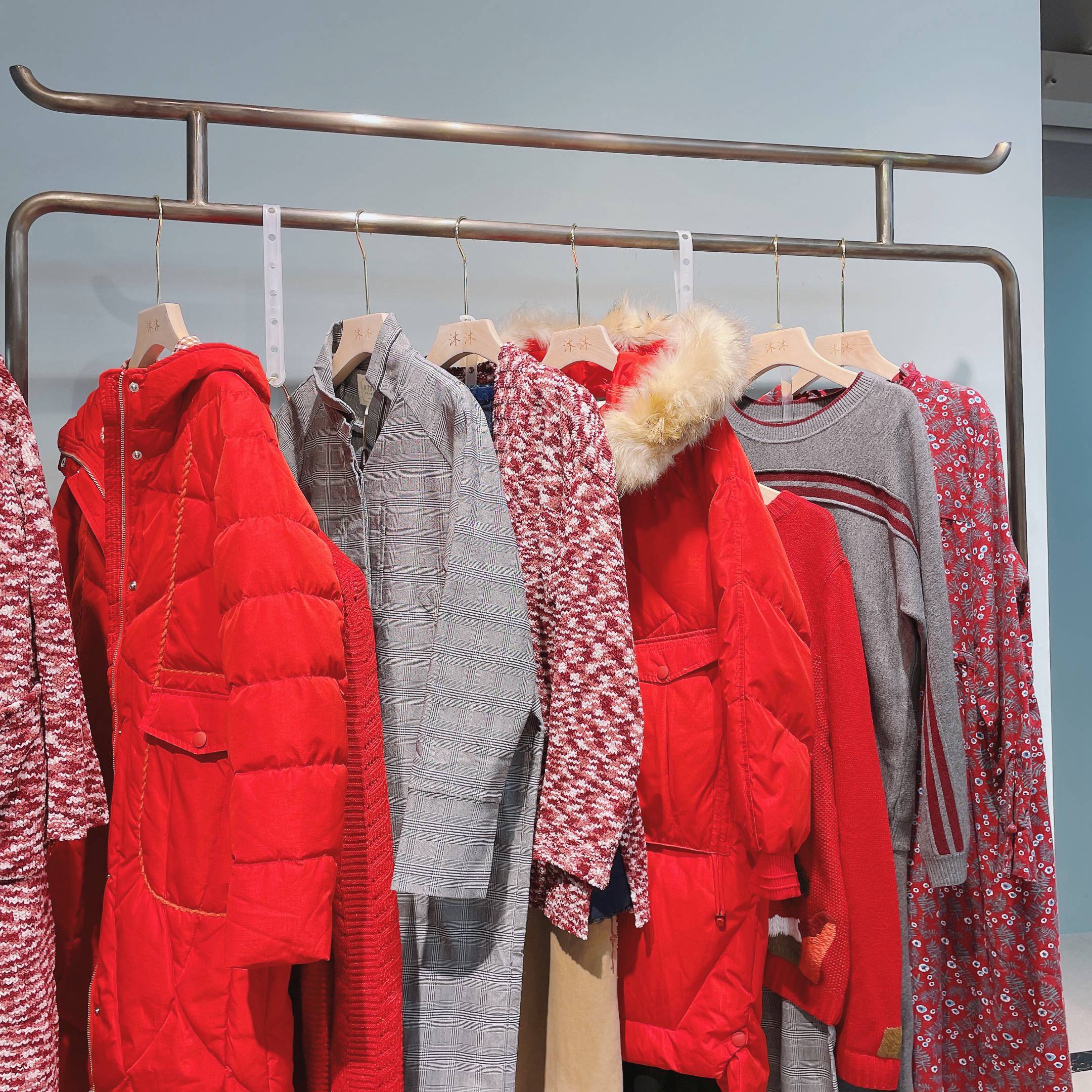 货源网店代理芭蒂娜品牌女装折扣女装加盟品牌撤柜女装尾货市场