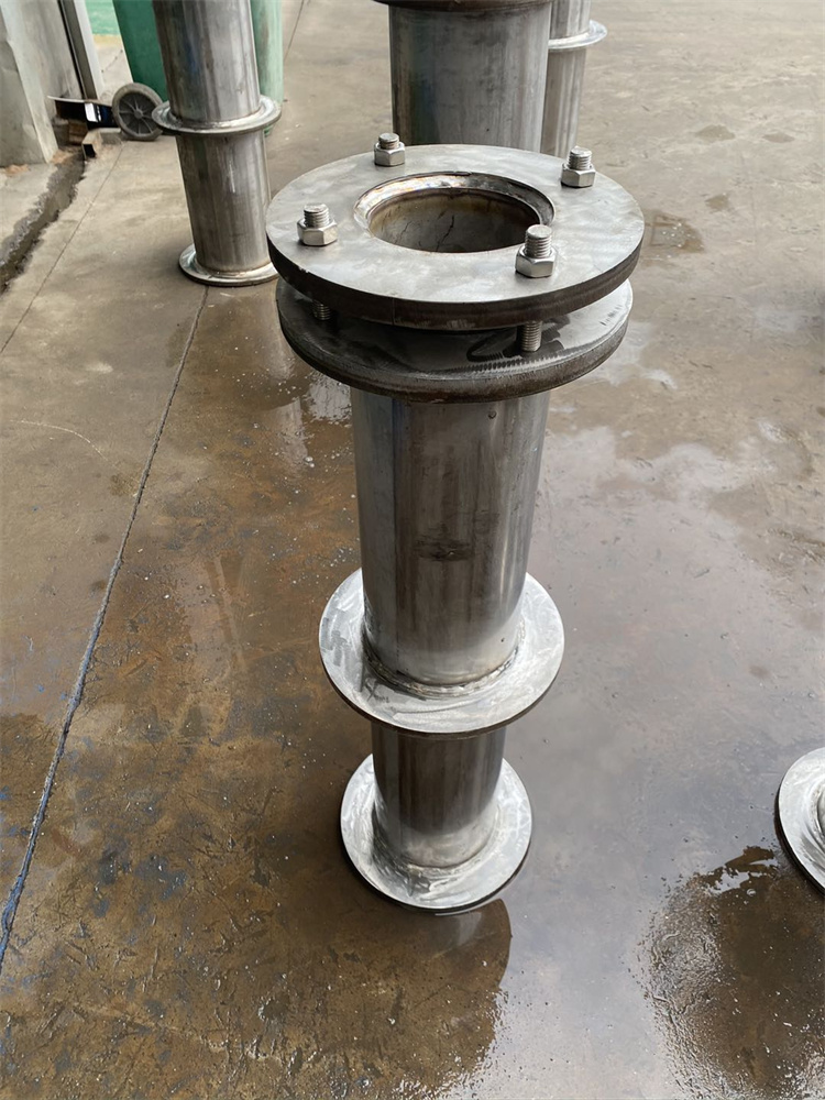 甘孜不锈钢防水套管甘孜不锈钢柔性防水套管甘孜不锈钢刚性防水套管