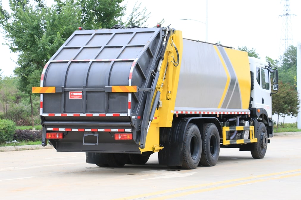 环卫垃圾车价格 4方压缩垃圾车