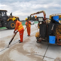 道路灌缝胶 西藏公路密封胶厂家 拉萨路面灌缝胶总代理