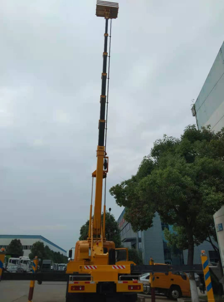 45米直臂式高空作业车东风45米伸缩臂式登高车45米升降高空作业车生产