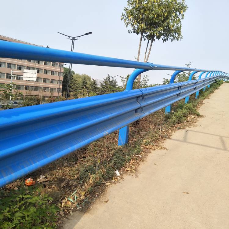 波形梁护栏45mm护栏板立柱定制价格海程