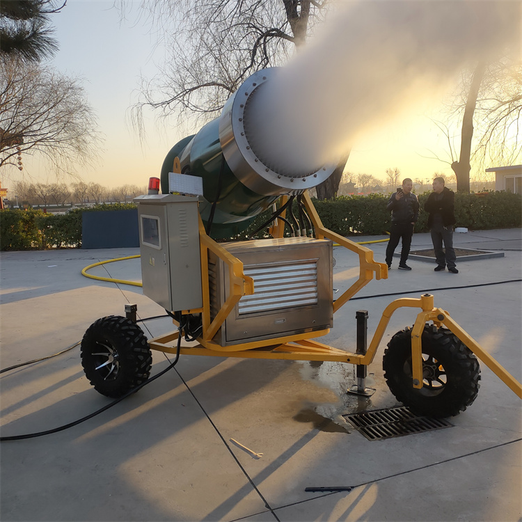 全新履带人工造雪车大型室内外场可用造雪机户外大功率多地形造雪机