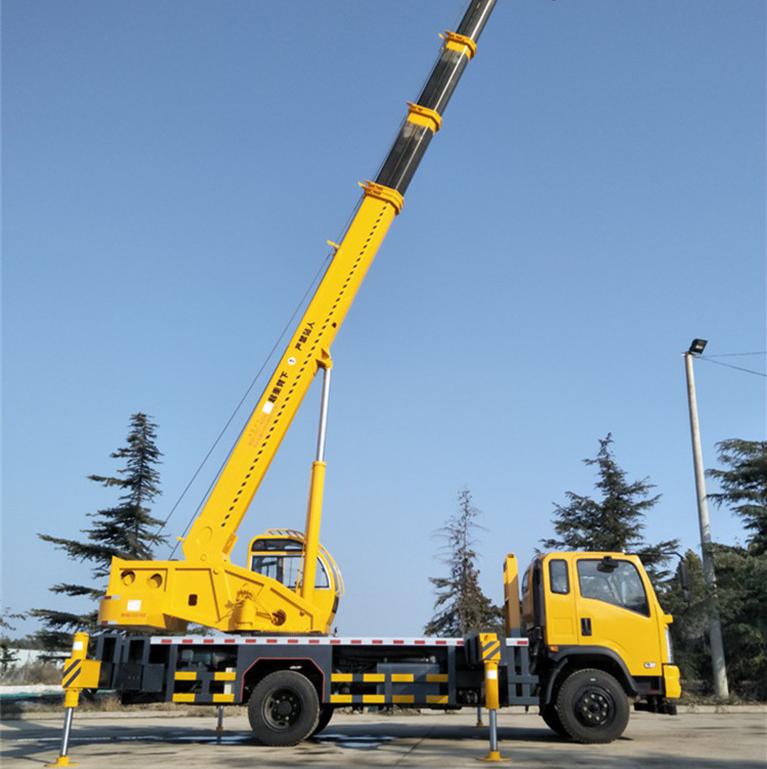 批量蓝牌5吨汽车吊出售  国六5吨吊车 现车优惠 可以分期付款