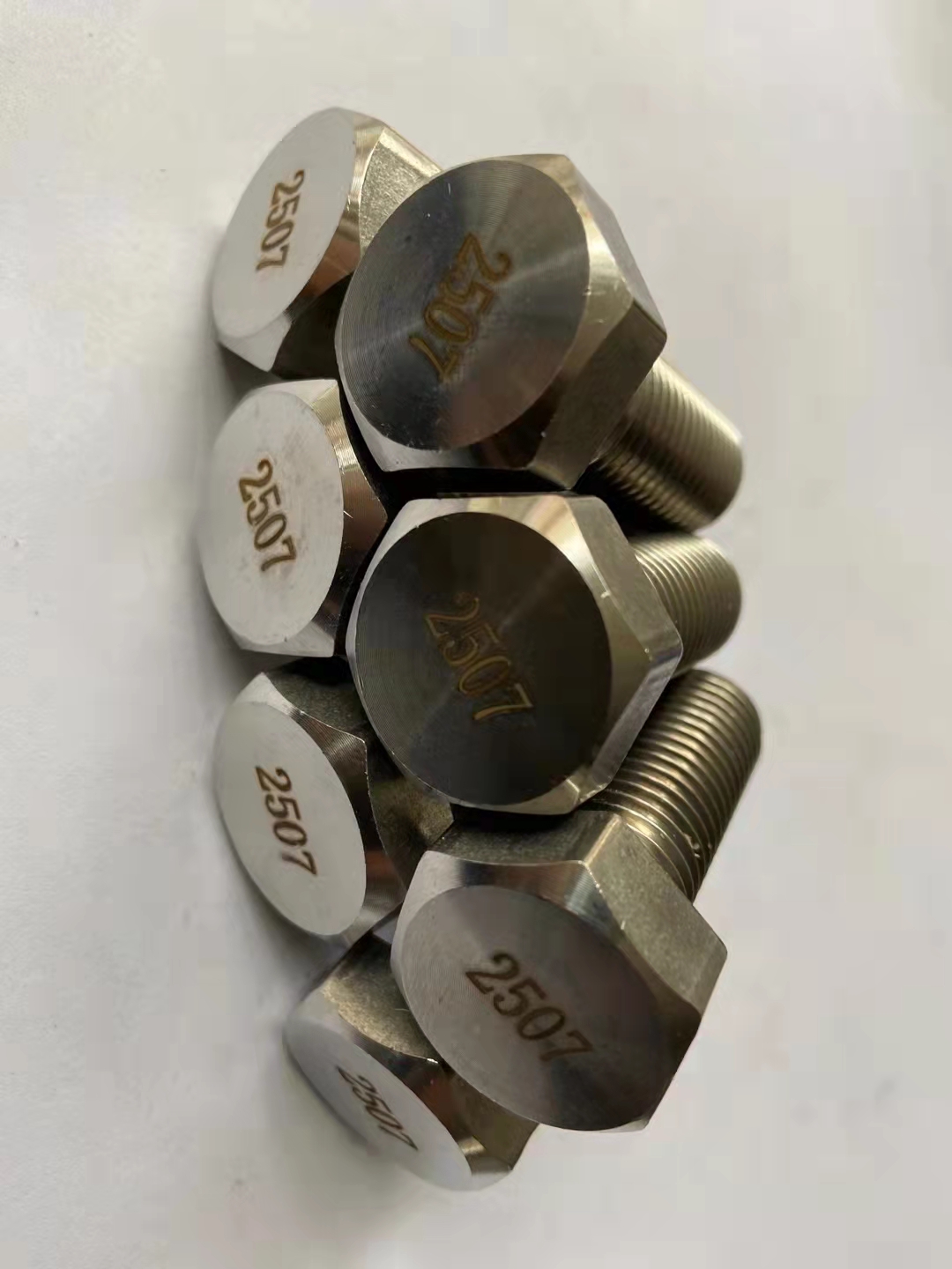 2507不锈钢螺栓2507不锈钢六角螺栓2507不锈钢螺栓供应