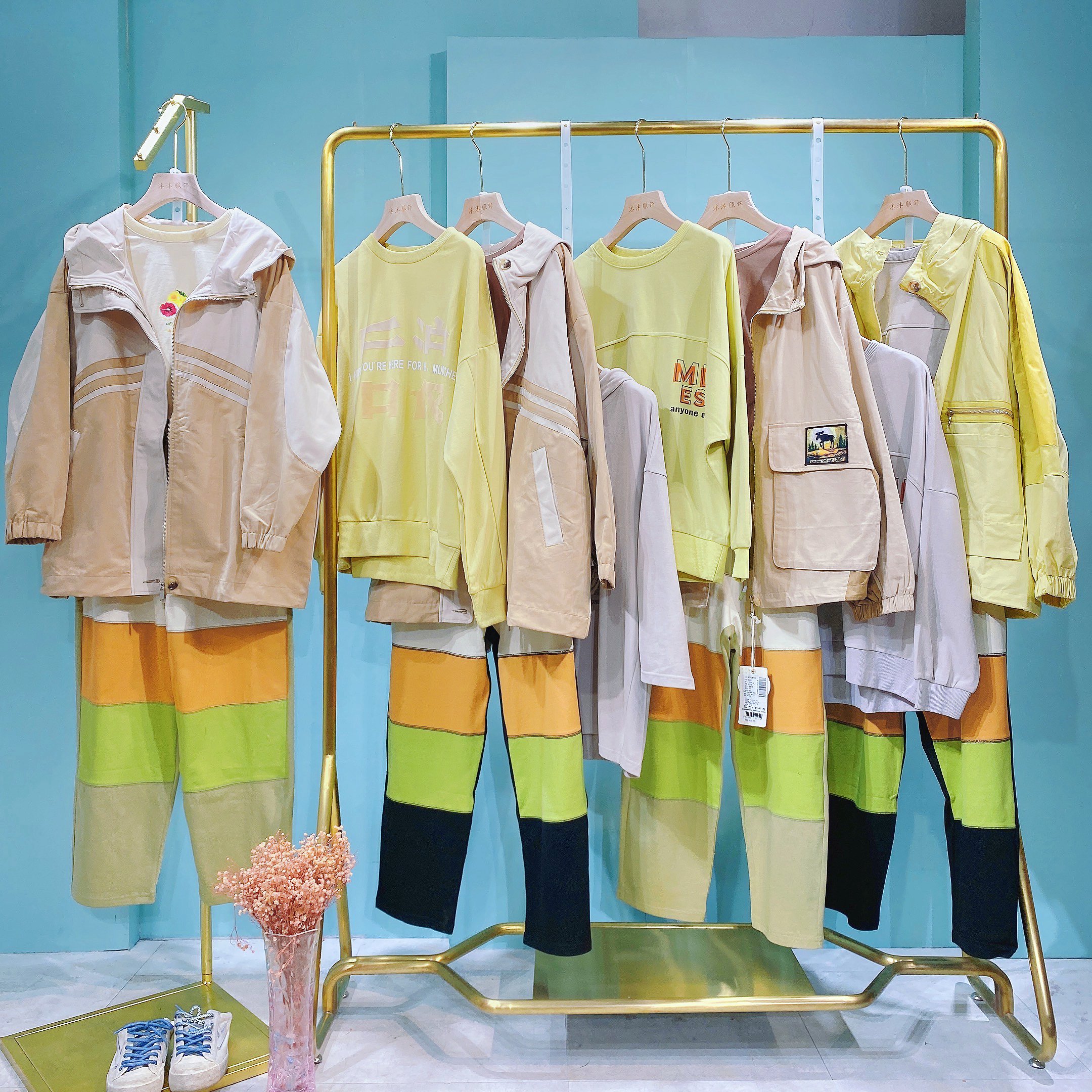 折扣女装批发市场芭娜娜bnn品牌女装品牌女装折扣店女装品牌