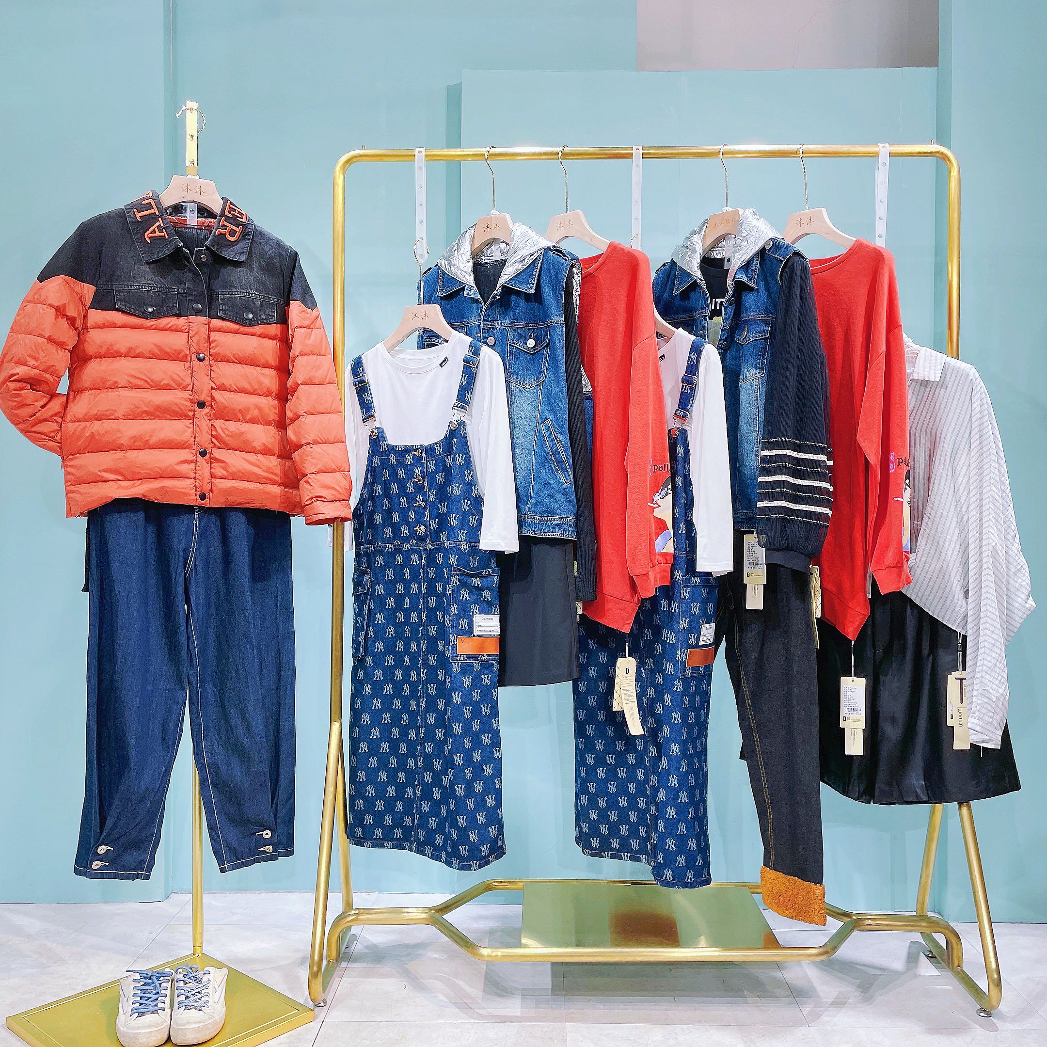 折扣女装批发市场芭娜娜bnn品牌女装品牌女装折扣店女装品牌