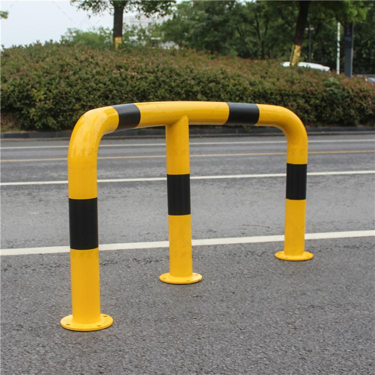 青青新禾加油站防撞柱规格齐全中石化m型防撞柱机构正规