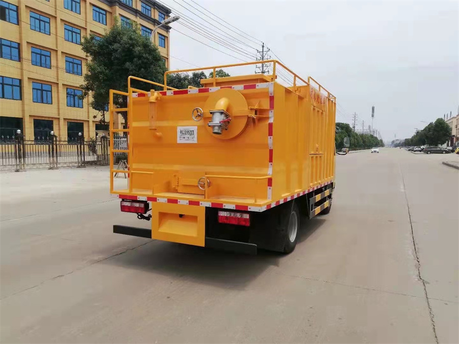 多功能污水處理車 工廠淤泥無害化處理工程車 大量現(xiàn)車供應