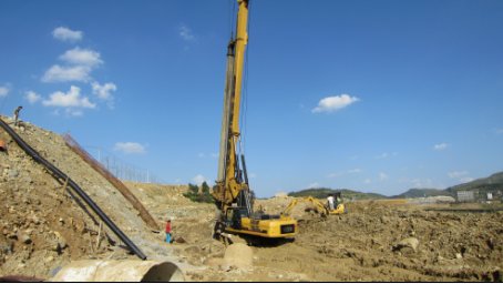 冲孔直径700mm冲击钻打桩机泥浆护壁成孔康尚建设