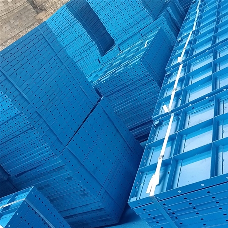 水沟钢模板6015钢模板生产批发云南省水渠钢模板厂家