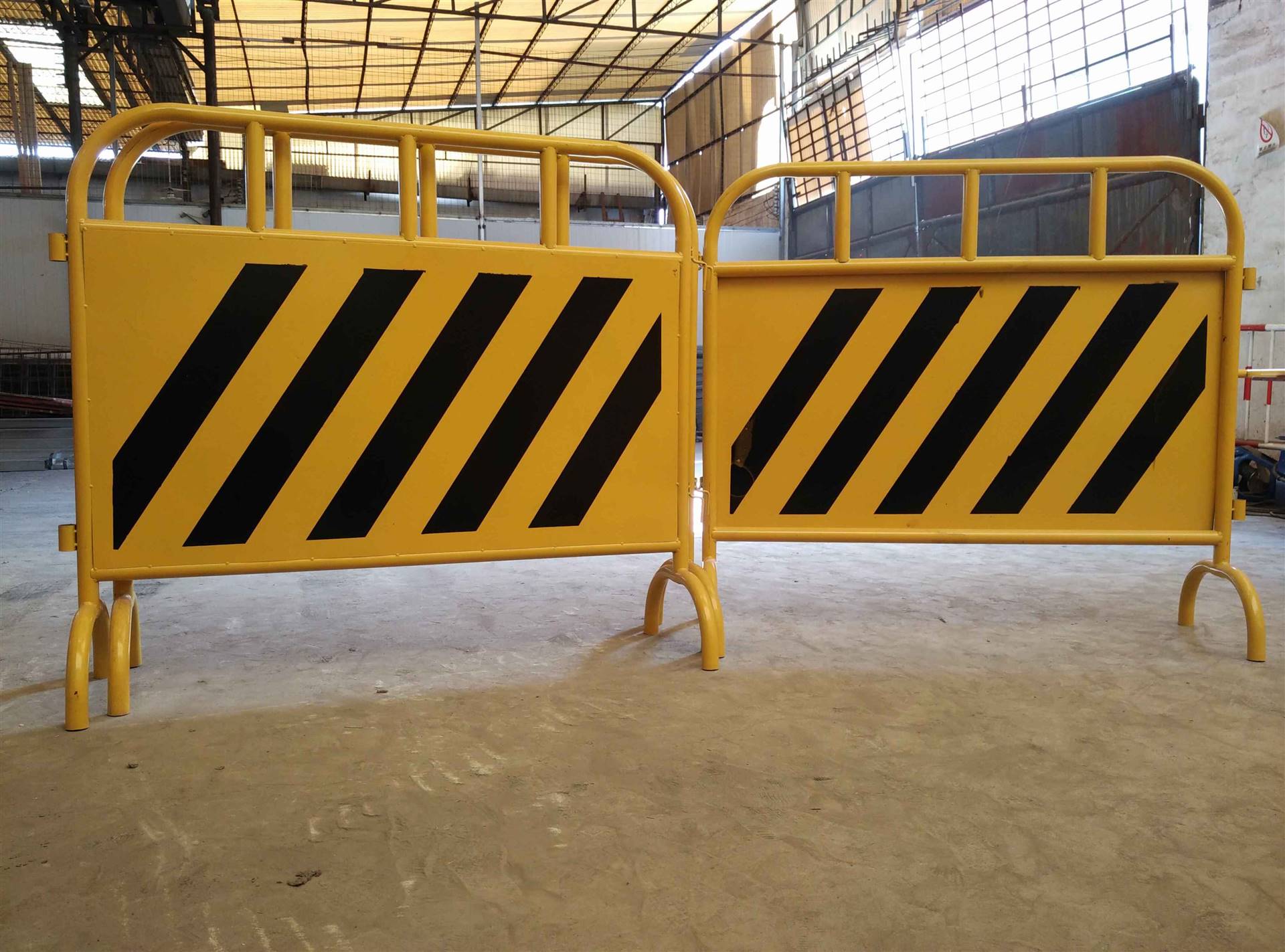 a大连阳台护栏a大连阳台围栏a大连阳台安全防护栏定制安装