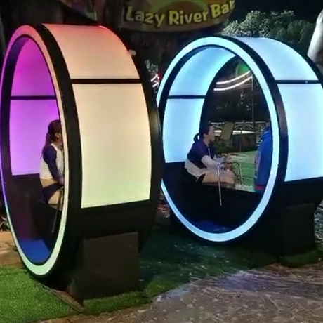 模拟划船机手摇发电机彩绘人体互动感应亮化工程