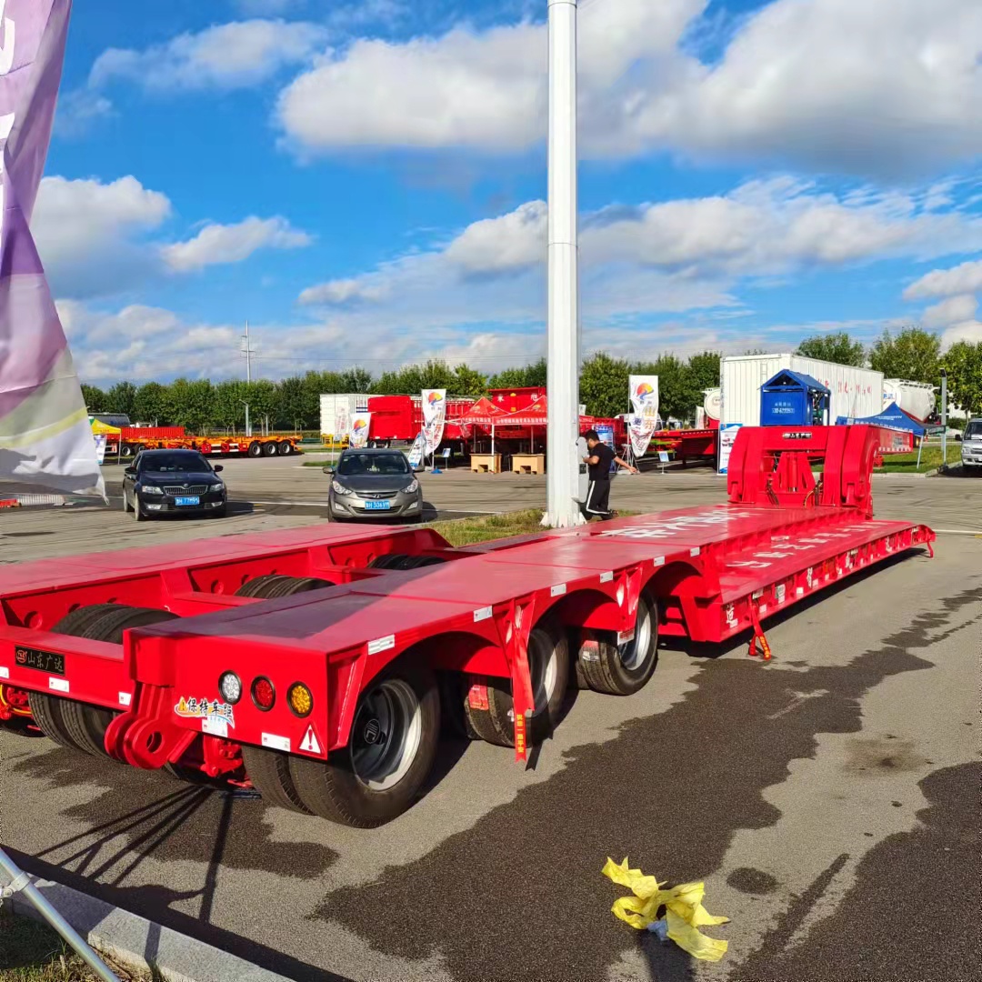 二手四线八轴低平板120吨轴线运输半挂车低平板半挂车