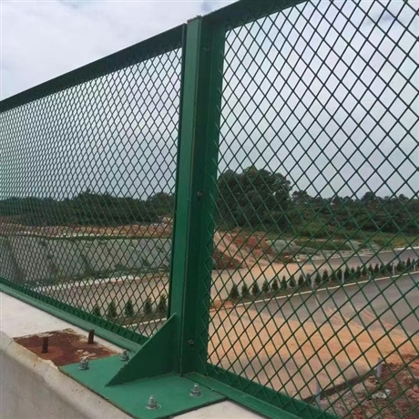 黄山防抛网A车间隔离护栏网A绿色铁丝网A30*50mm孔批发价格A河北国勤