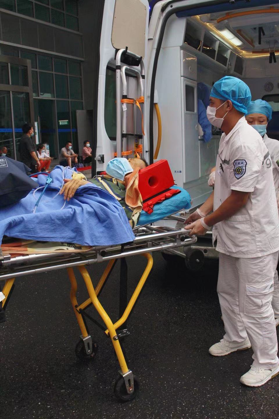 泸州长途跨省运送病人救护车120救护车收费标准全国救护服务中心