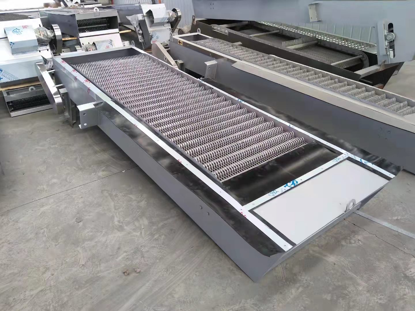 陕西回转式机械格栅污水拦渣设备回转式细格栅性能稳定规格多样