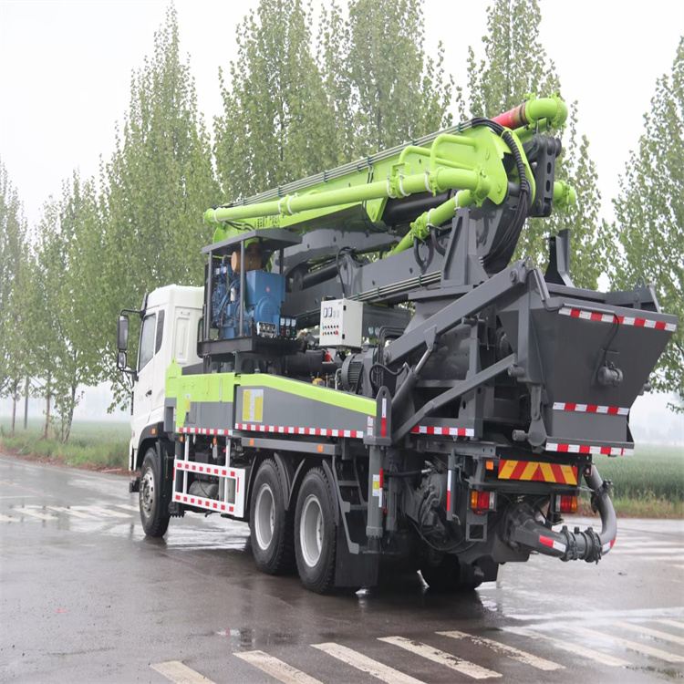 东风鑫达泵车混凝土东风重汽底盘国六配置63米泵车混凝土