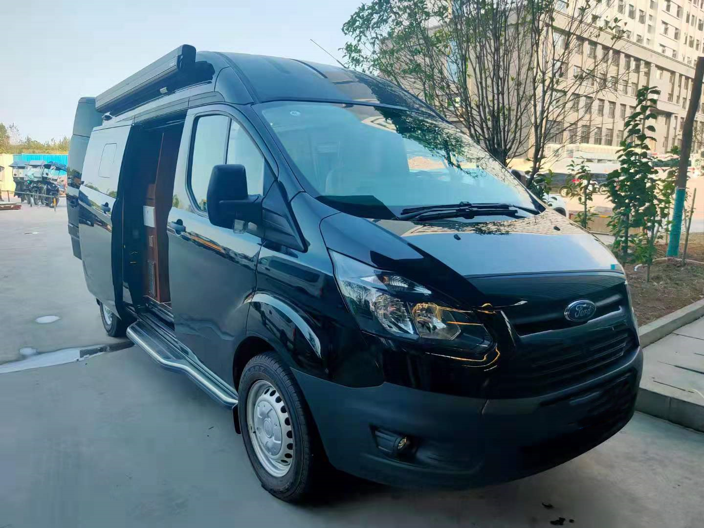 大通房车_大通v80房车 6座布局 b型上下铺