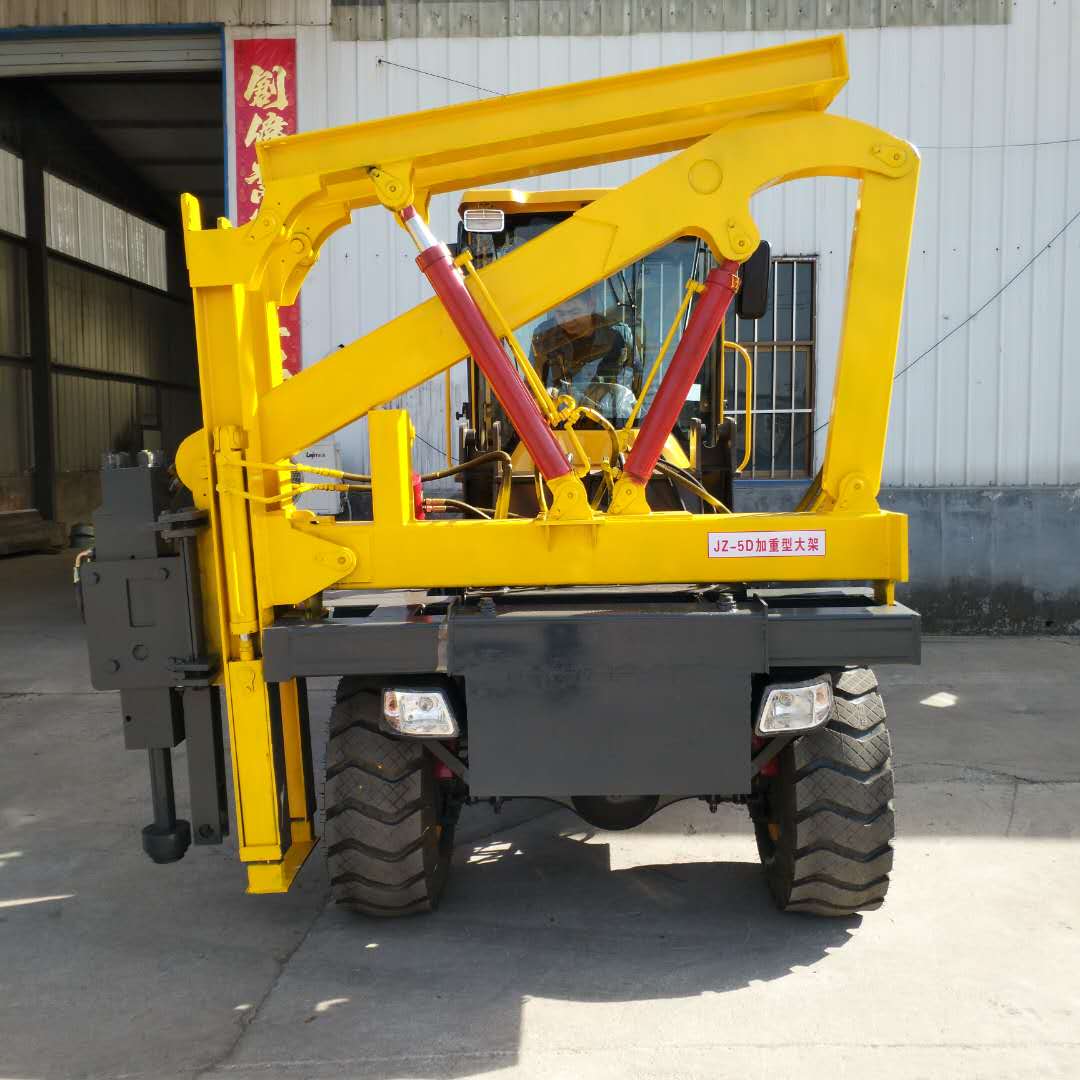 全新多地形护栏打桩机 轮式液压打拔钻一体机 公路波形护栏打桩机