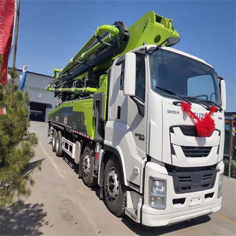 东风鑫达江西小型泵车吸金利器泵送灵活50米小型泵车