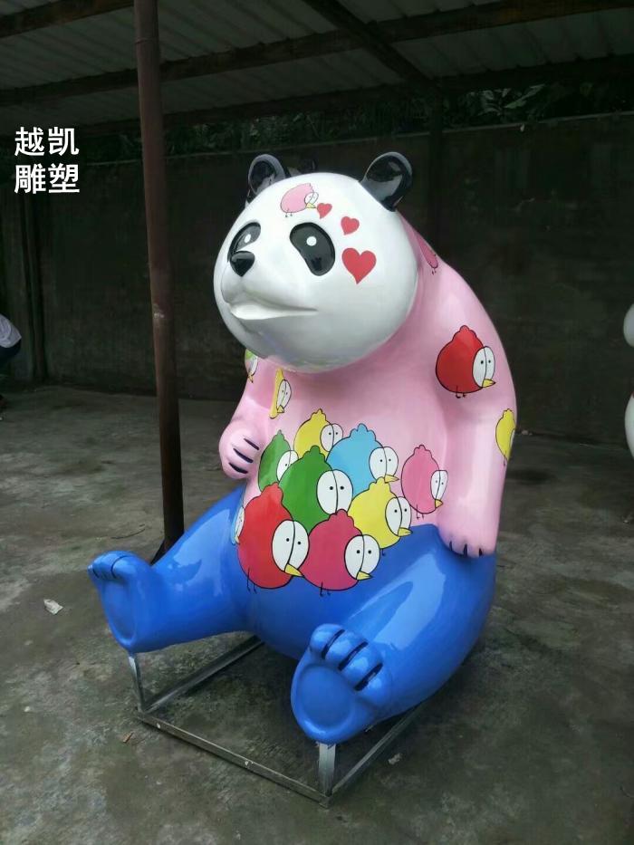 卡通熊猫雕塑 玻璃钢卡通熊猫雕塑 玻璃钢卡通熊猫雕塑厂家