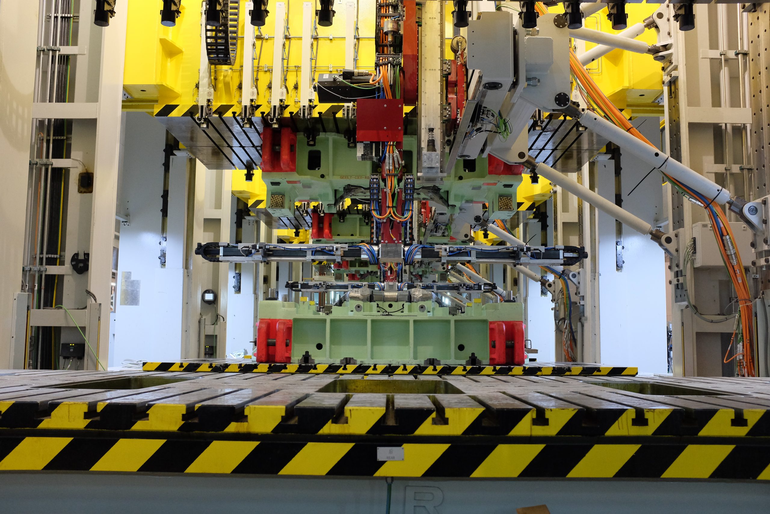 三维扫描仪如何实现汽车冲压钣金件自动化检