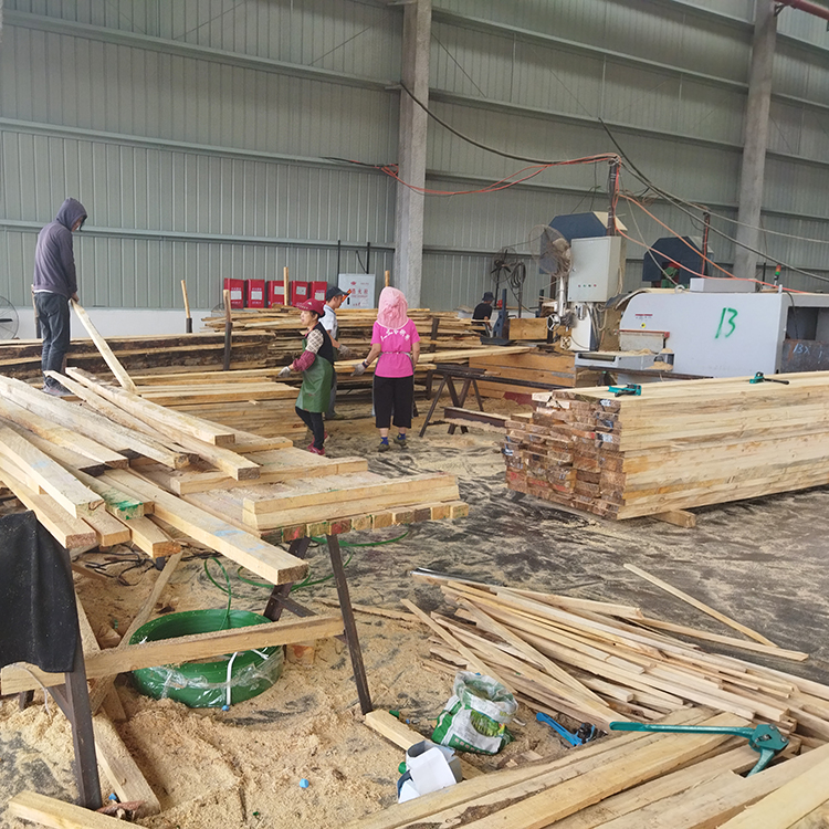 建筑木方加工厂严选合格实木原材每根木方都足尺耐看